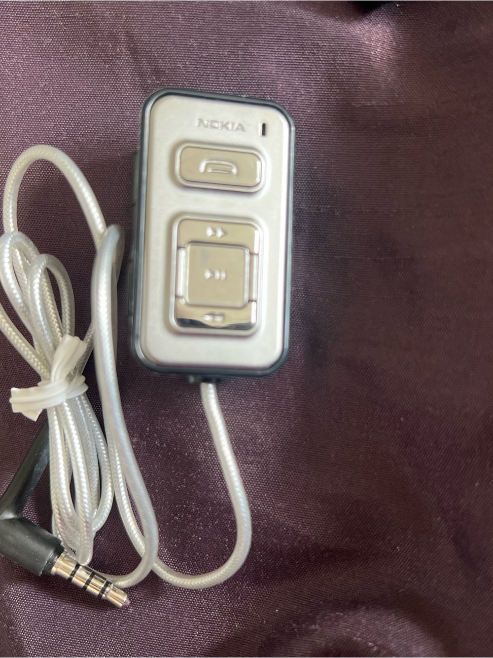 Nokia Silver Inline Remote with White Translucent Cable